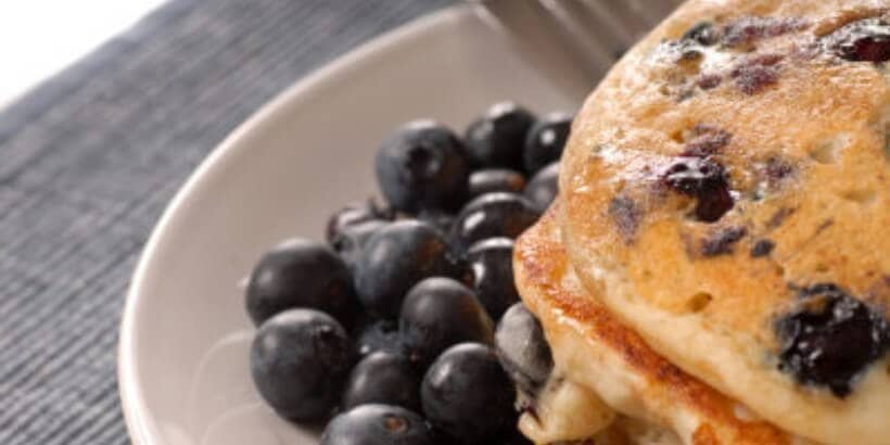 blueberry-pancakes-panorama blueberry pancakes