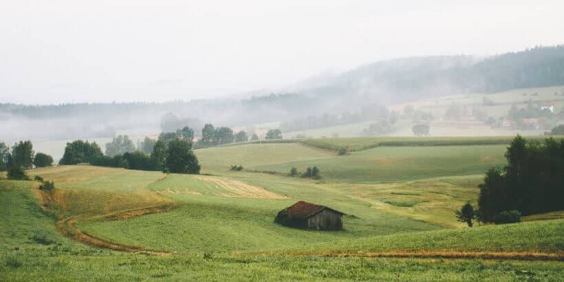 going over home_farm_bannersnack farmland with structure in ground